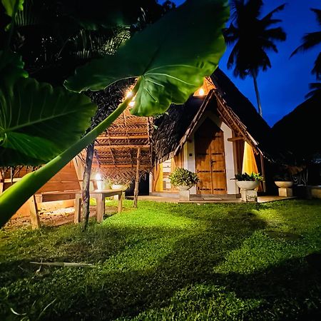 Turtle Wood Cabin Тангалле Екстер'єр фото