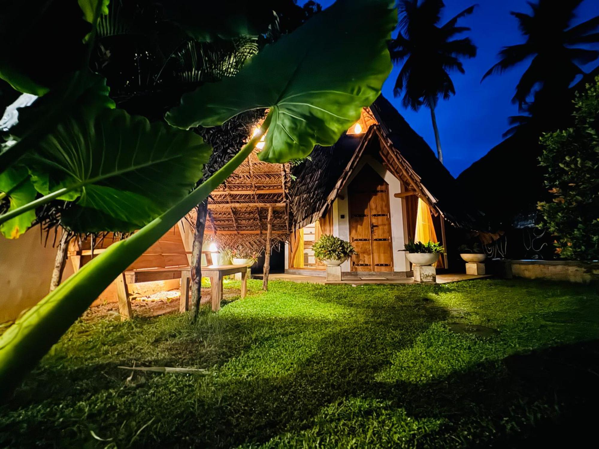 Turtle Wood Cabin Тангалле Екстер'єр фото